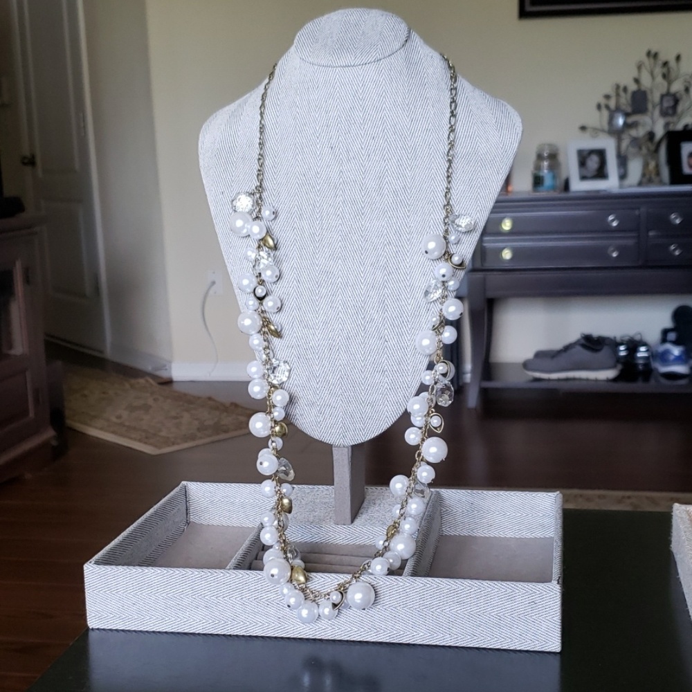 Chloe +Isabel Long Scattered Pearl Necklace